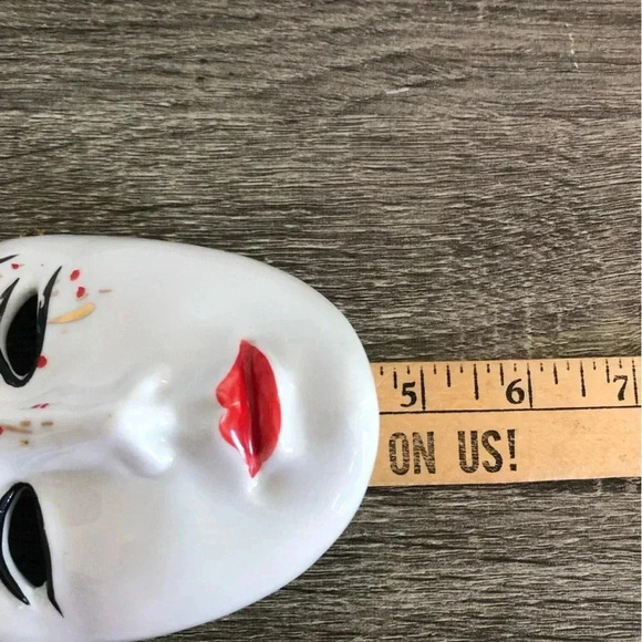 Vtg Hand Painted Porcelain Mask - Picture 6 of 8